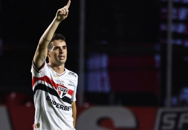 一度晕厥失去意志2分钟！圣保罗官方：奥斯卡获准出院，情况考究